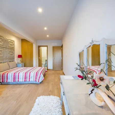 فيلة Charming In With Shared Pool *