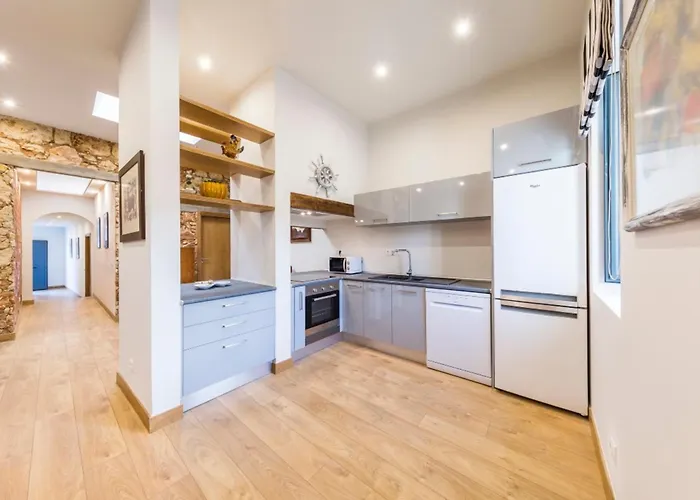 ヴィラ Charming In With Shared Pool