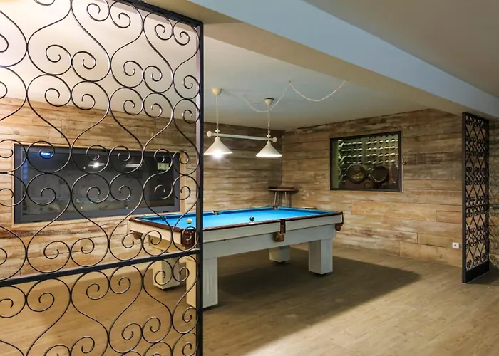 ヴィラ Charming In With Shared Pool