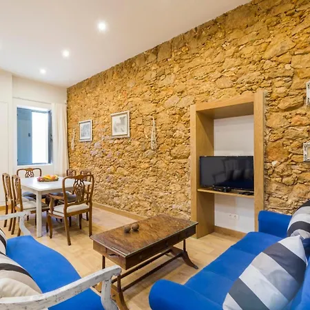 Villa Charming In With Shared Pool *